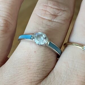 Capri radiant ring size 6 - CZ, shell and silver